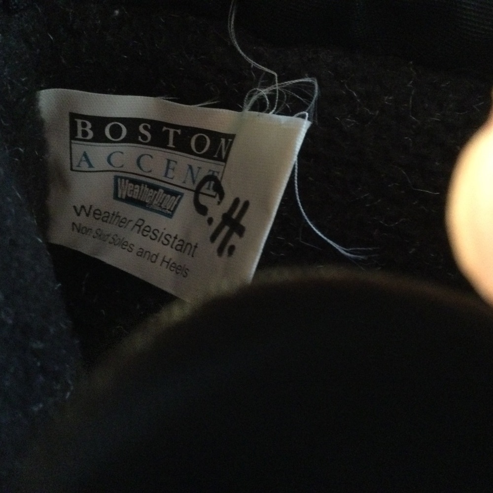 Boston Accent Black Boots Weather Proof Non Skid Soles & Heels Size 8M - Picture 8 of 8